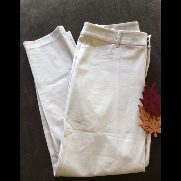Old Navy Pants - Old navy cream trousers